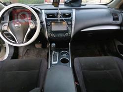 نيسان ألتيما